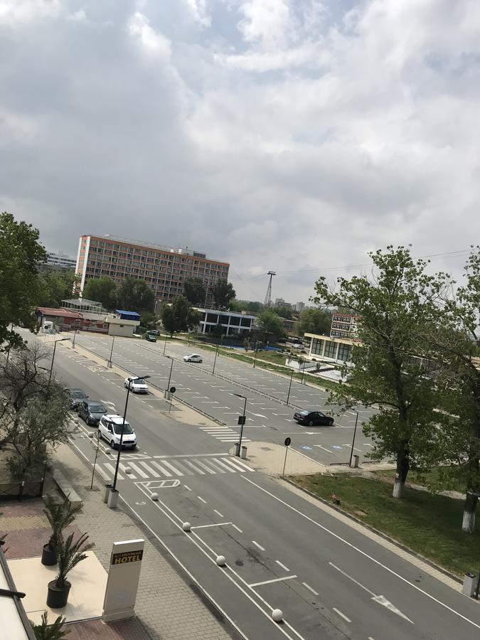Hotel Golden Palace Mamaia Exteriör bild